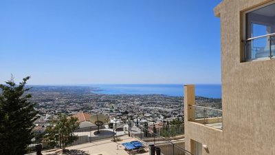 Detached Villa For Sale  in  Peyia