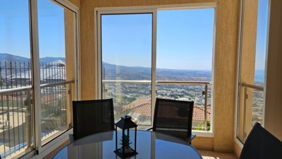 Detached Villa For Sale  in  Peyia