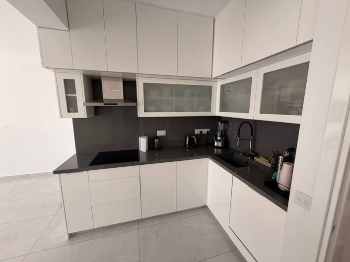 Image No.4-4 Bed Villa for sale