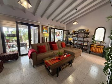 Detached Villa For Sale  in  Acheleia