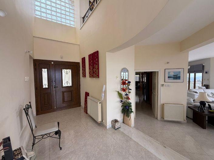 Image No.2-4 Bed Villa for sale