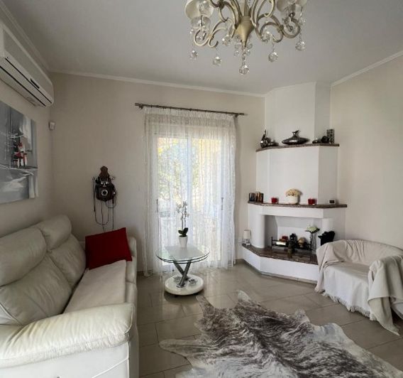 Image No.4-Villa de 2 chambres à vendre à Peyia