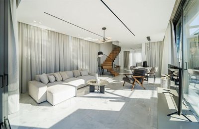 Detached Villa For Sale  in  Acheleia