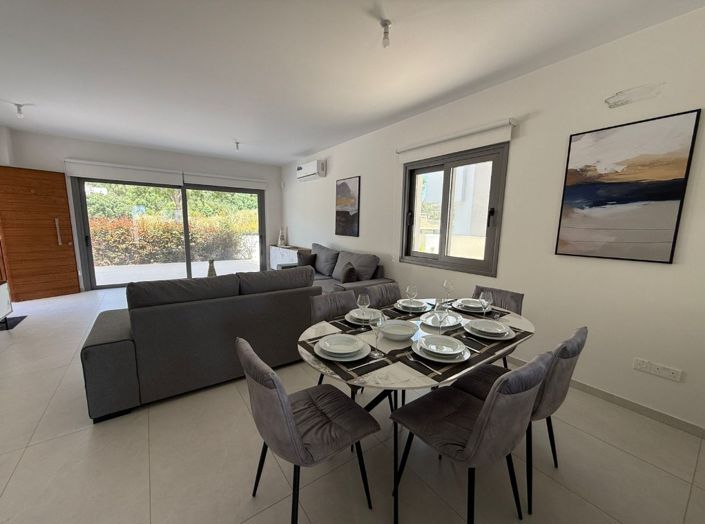 Image No.6-3 Bed Villa for sale