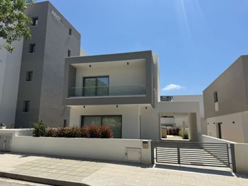 Detached Villa For Sale  in  Kato Paphos - Universal