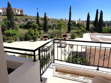 Apartment For Sale  in  Chlorakas