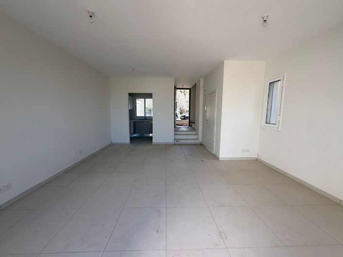 Image No.3-2 Bed Villa for sale