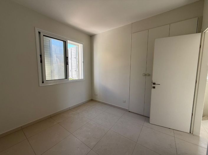 Image No.8-2 Bed Villa for sale