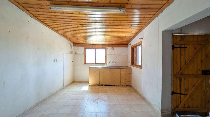 Image No.5-2 Bed Villa for sale