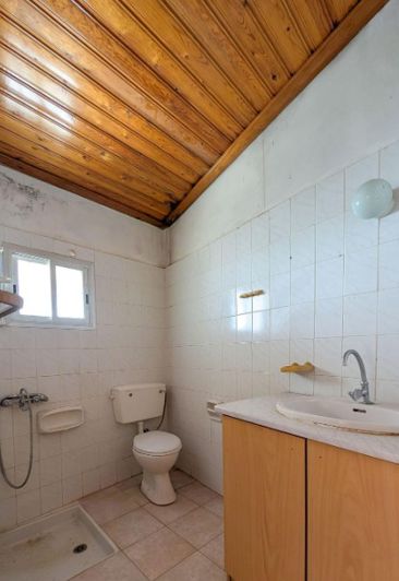 Image No.8-2 Bed Villa for sale