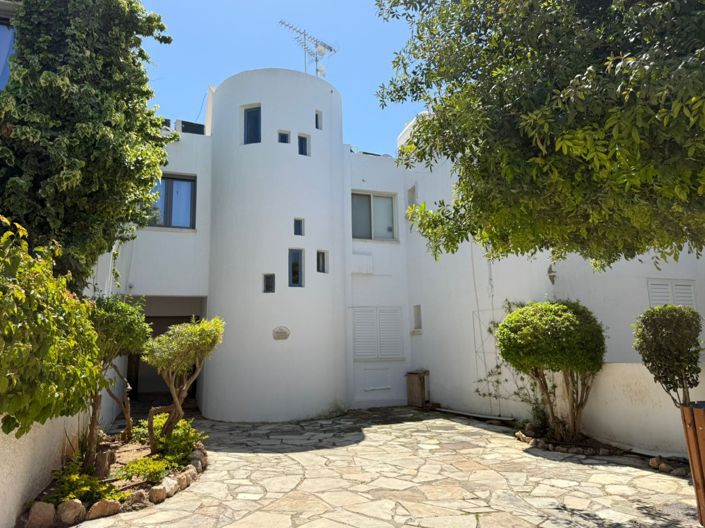 Image No.2-Apartment for sale