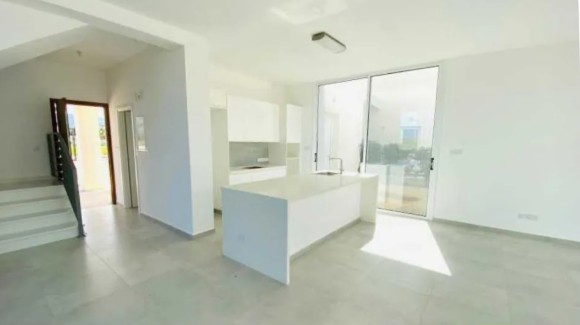 Image No.3-Villa for sale