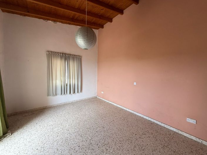 Image No.8-2 Bed Villa for sale