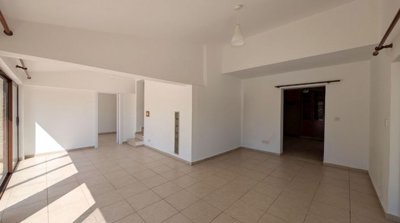 Detached Villa For Sale  in  Koloni