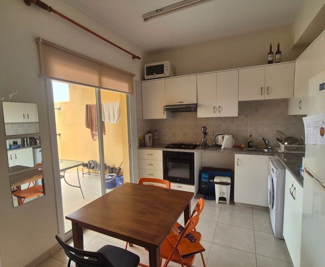 Image No.2-Appartement de 1 chambre à vendre à Peyia