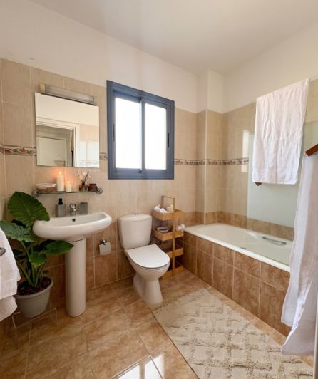 Image No.10-1 Bed Apartment for sale