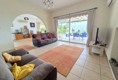 Detached Villa For Sale  in  Peyia - Sea Caves