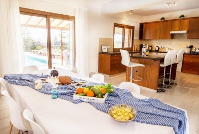Detached Villa For Sale  in  Peyia - St. George