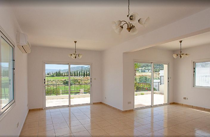 Image No.3-3 Bed Villa for sale