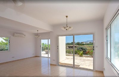 Detached Villa For Sale  in  Acheleia