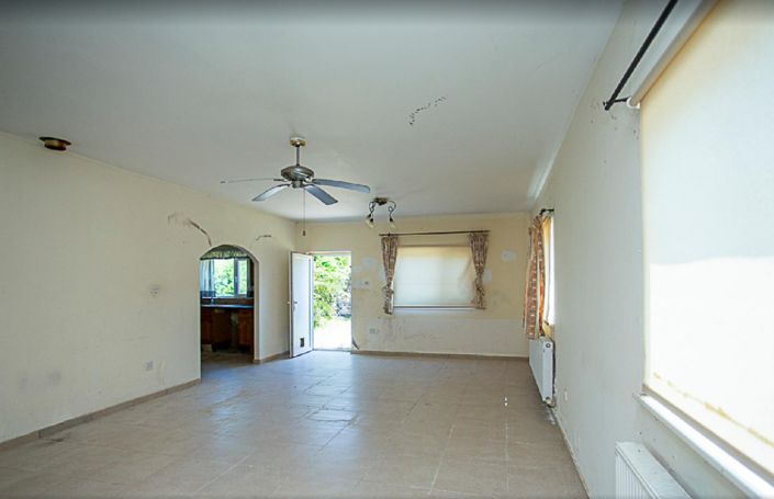 Image No.2-4 Bed Villa for sale