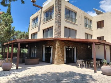 Business For Sale  in  Peyia - Coral Bay