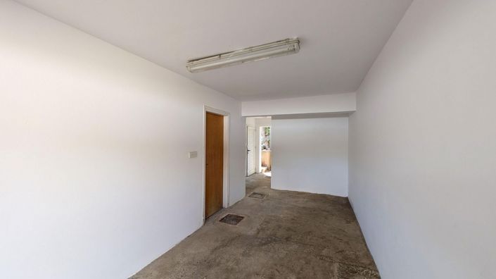 Image No.10-3 Bed Villa for sale