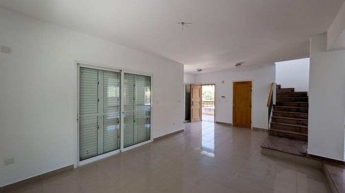 Image No.6-3 Bed Villa for sale