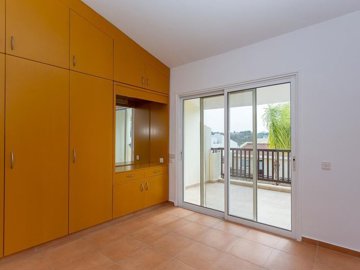Detached Villa For Sale  in  Acheleia