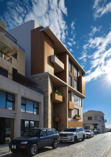 Image No.3-4 Bed Apartment for sale