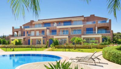 Townhouse For Sale  in  Polis