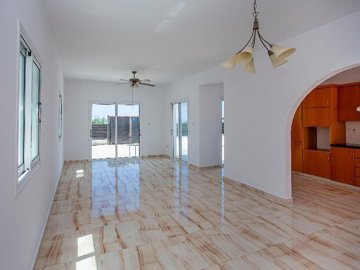 Detached Villa For Sale  in  Peyia