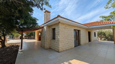 Detached Villa For Sale  in  Argaka