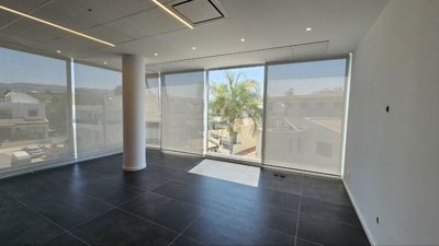 Office  For Sale  in  Anavargos