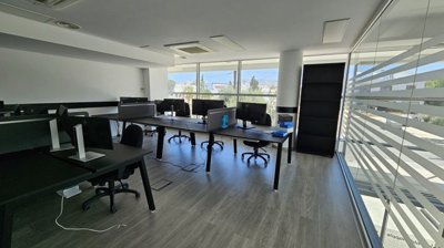 Office  For Sale  in  Anavargos
