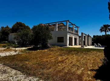 Detached Villa For Sale  in  Peyia - Sea Caves