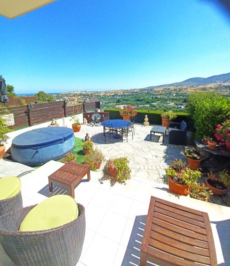 Image No.2-2 Bed Villa for sale