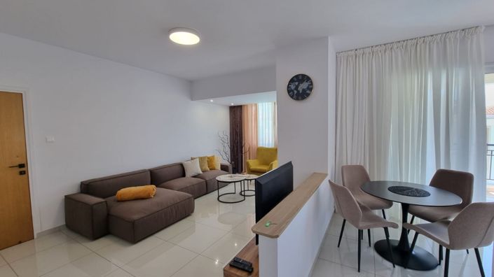 Image No.2-Penthouse de 2 chambres à vendre à Kato Paphos