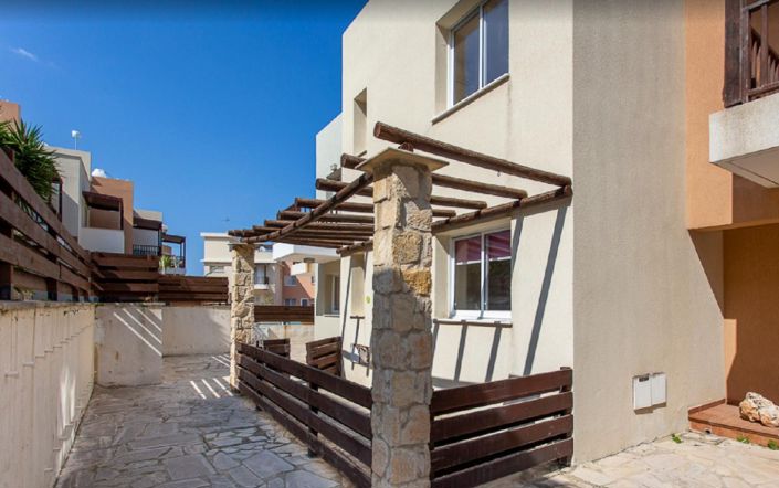 Image No.10-2 Bed Townhouse for sale