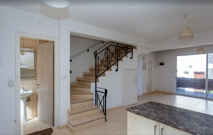 Image No.5-2 Bed Townhouse for sale