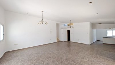 Detached Villa For Sale  in  Acheleia
