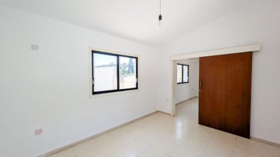 Detached Villa For Sale  in  Acheleia