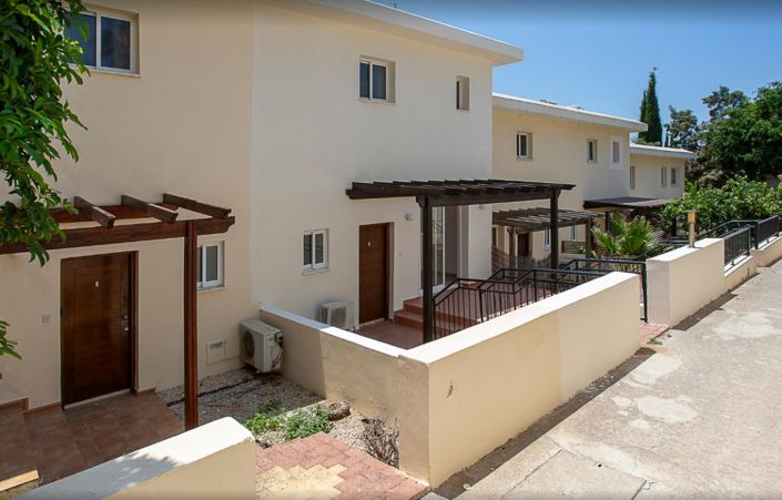 Image No.2-2 Bed Townhouse for sale