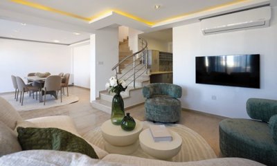 Detached Villa For Sale  in  Acheleia