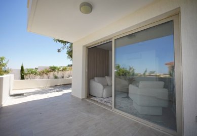 Apartment For Sale  in  Latchi