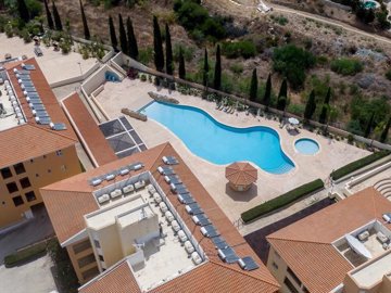 Apartment For Sale  in  Chlorakas