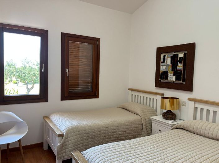 Image No.7-3 Bed Villa for sale