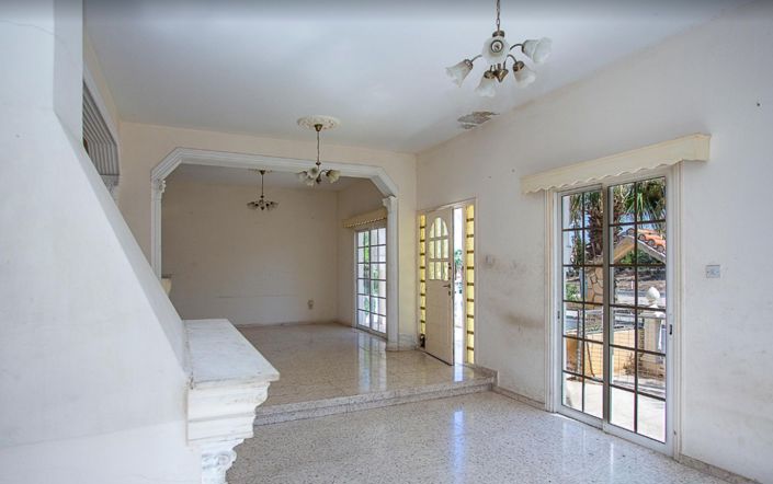 Image No.2-3 Bed Villa for sale