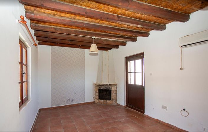 Image No.2-2 Bed Villa for sale