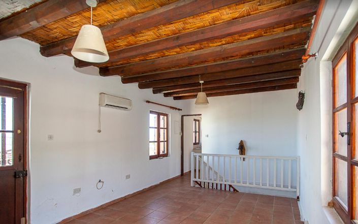 Image No.4-2 Bed Villa for sale